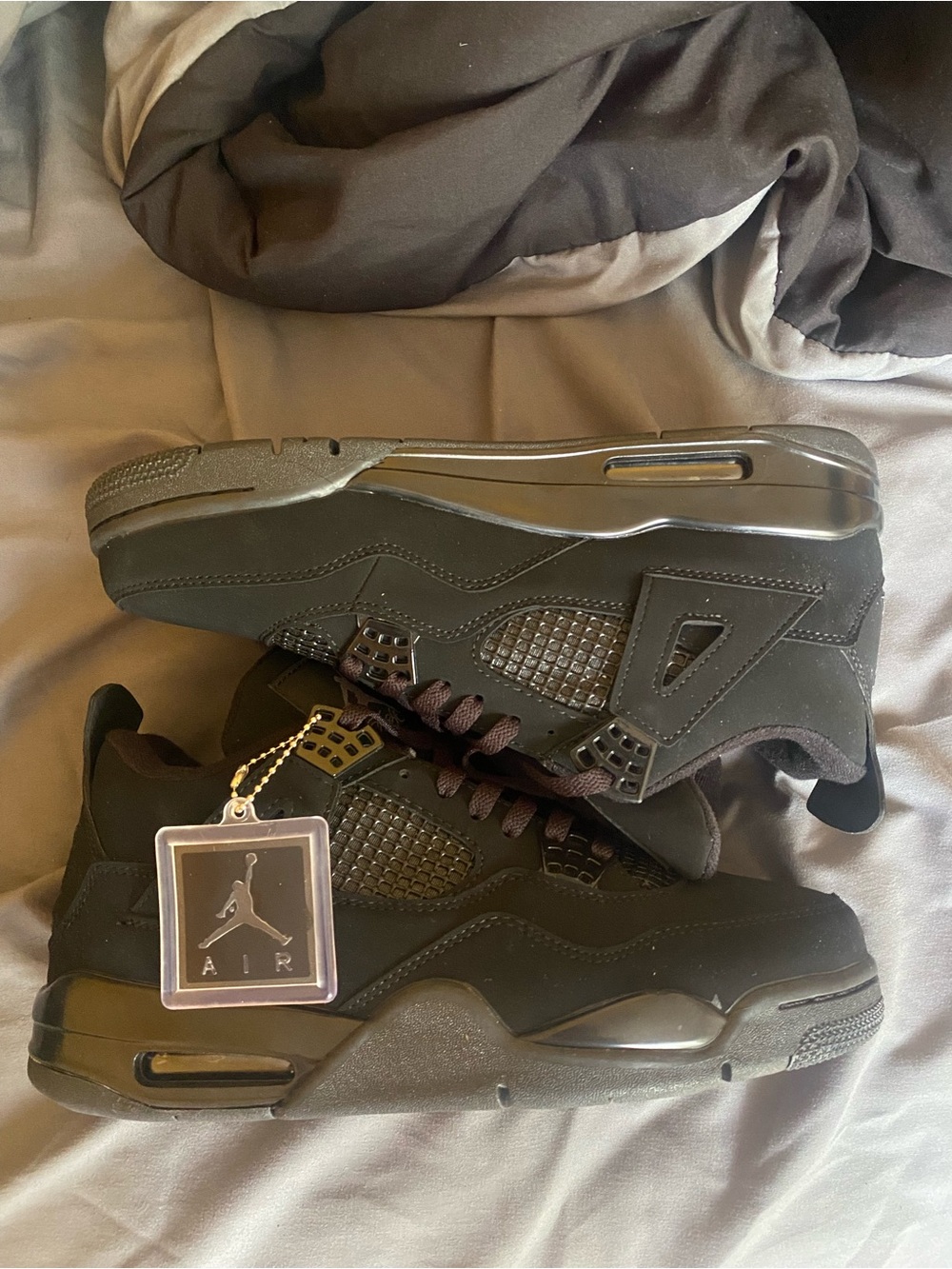 Men’s Jordan 4 Black Cats - Picture 3 of 4